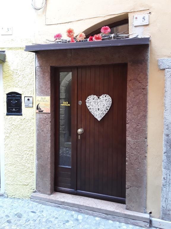 مالتشيزينيه Camere Porto Vecchio Con Parcheggio A Pochi Passi Dal Castello المظهر الخارجي الصورة
